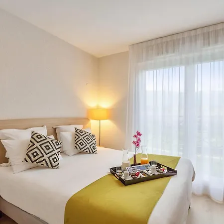 Aparthotel Quality - Portes De Geneve Divonne-les-Bains