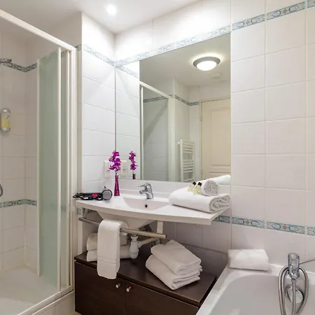 Quality - Portes De Geneve Aparthotel 4*