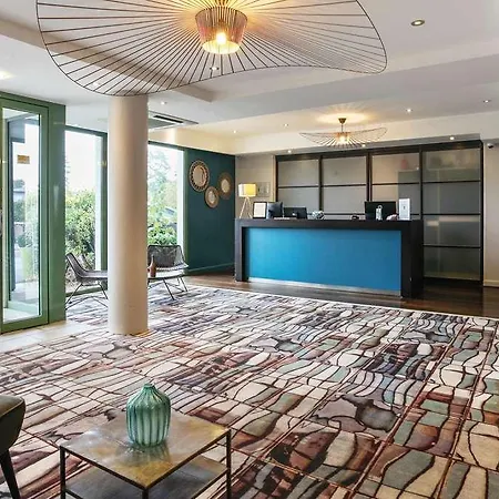 Hotel Quality - Portes De Geneve 4*