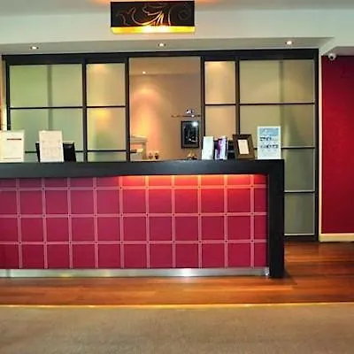 Hotel Quality - Portes De Geneve 4*