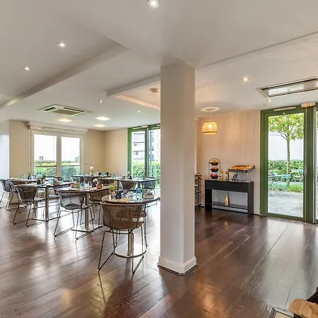 Quality - Portes De Geneve Hotel 4*